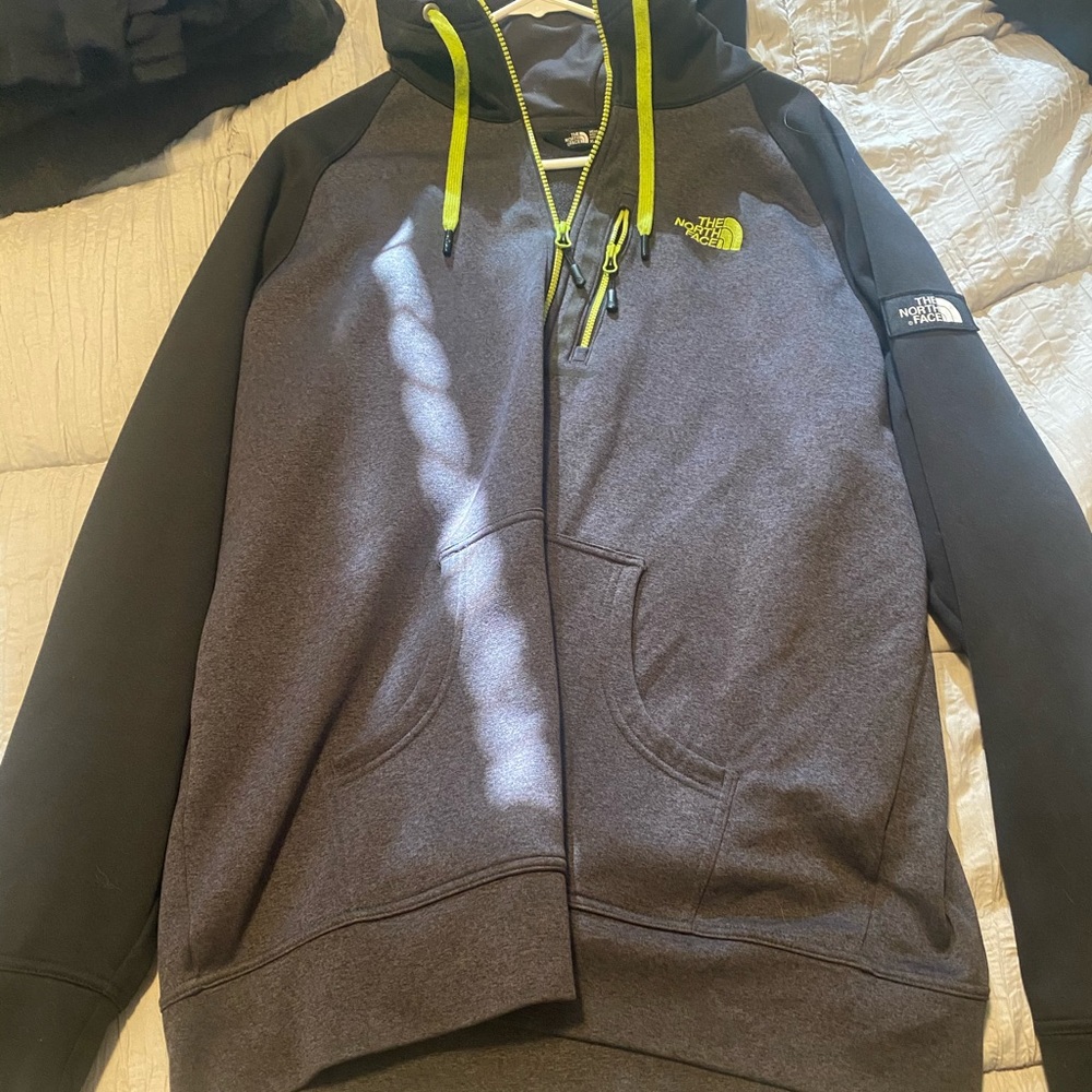 North face sweater